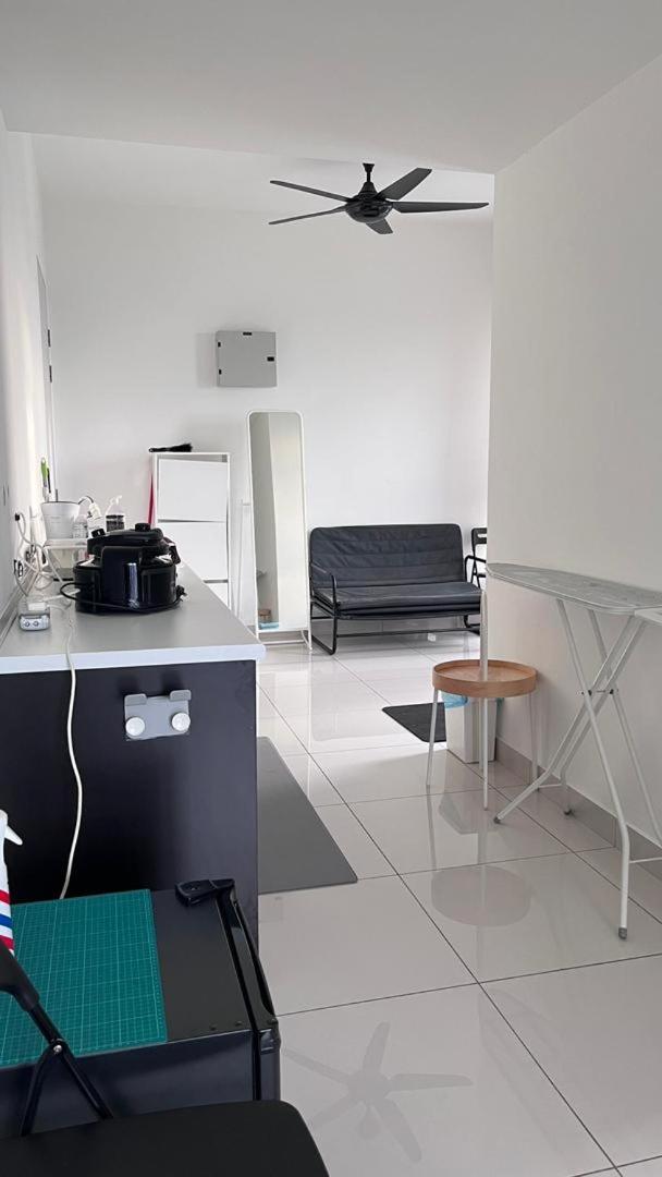Fully Furnished Studio Unit. スンガイ・ブル エクステリア 写真